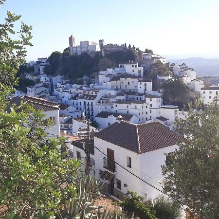 Beautiful Apartment In Duquesa Suites And Gardens Castillo de Sabinillas Luaran gambar