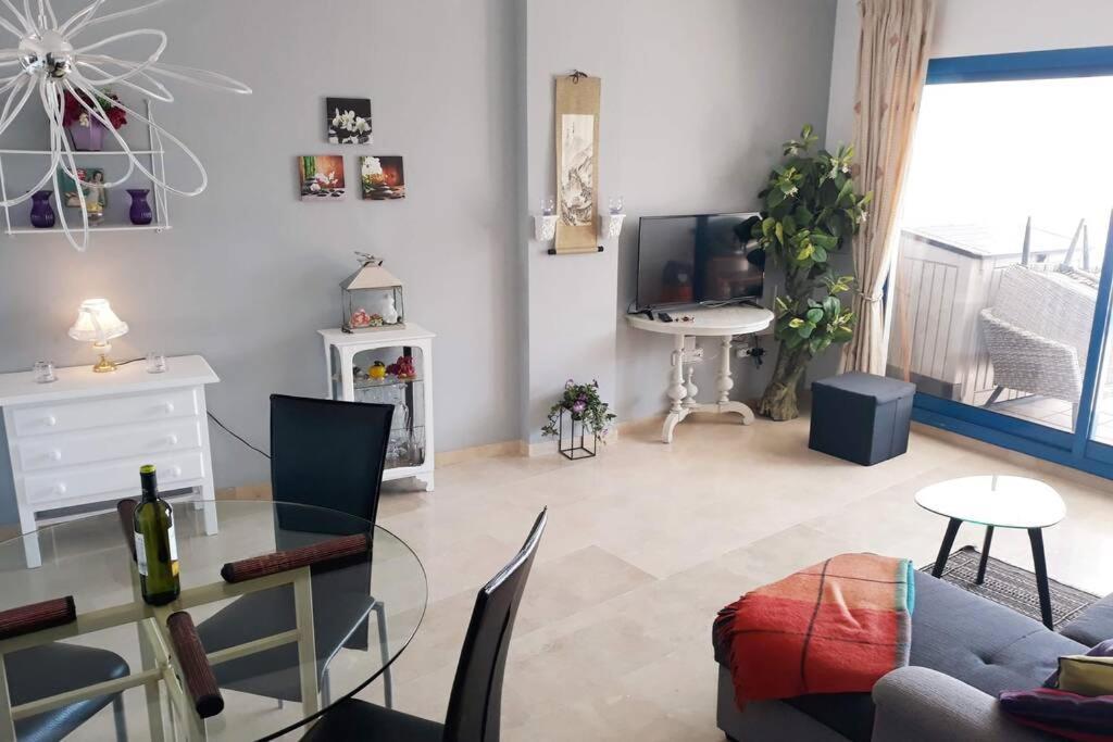 Beautiful Apartment In Duquesa Suites And Gardens Castillo de Sabinillas Luaran gambar