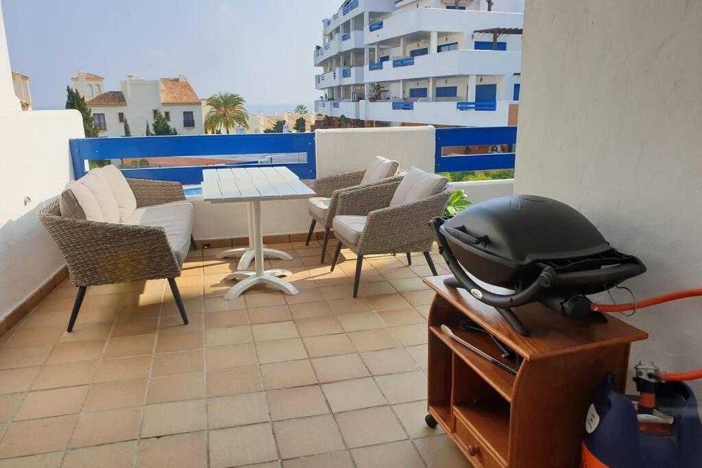 Beautiful Apartment In Duquesa Suites And Gardens Castillo de Sabinillas Luaran gambar