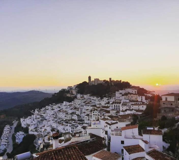 Beautiful Apartment In Duquesa Suites And Gardens Castillo de Sabinillas Luaran gambar