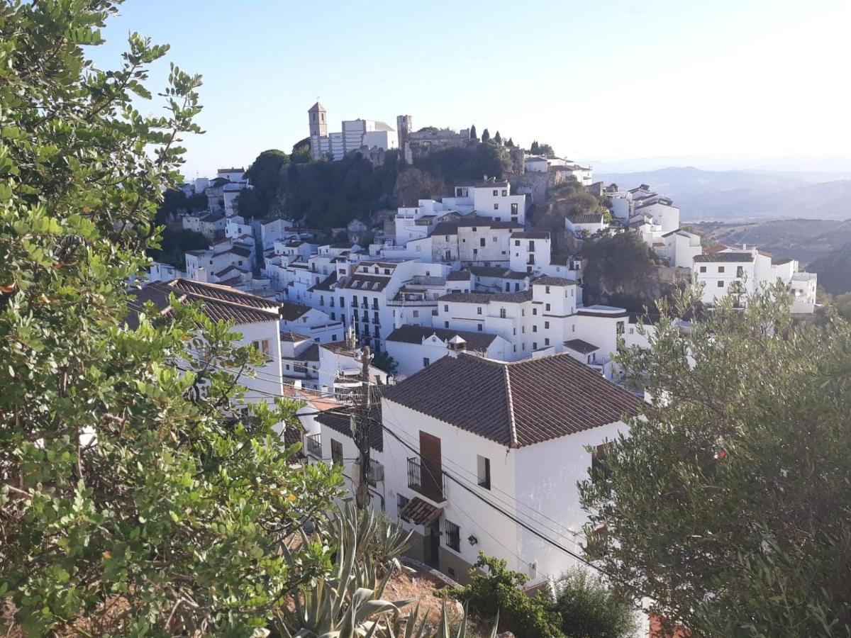Beautiful Apartment In Duquesa Suites And Gardens Castillo de Sabinillas Luaran gambar