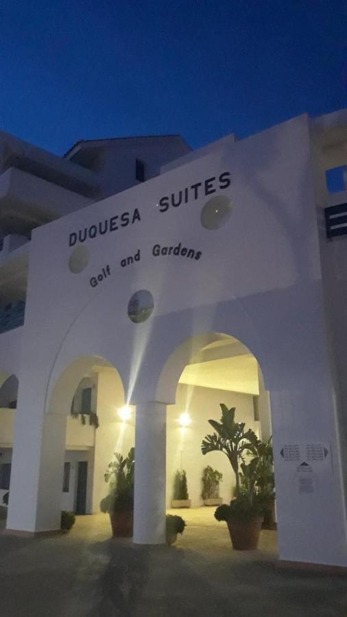 Beautiful Apartment In Duquesa Suites And Gardens Castillo de Sabinillas Luaran gambar
